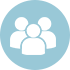 Ícone de fundo azul claro com 3 pessoas